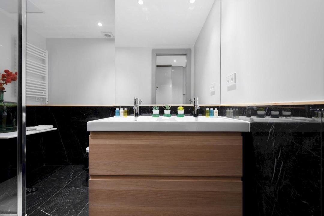 2 Bedrooms 1 Bathroom Furnished - Justicia - Executive Style - Mintystay Madrid Exterior foto